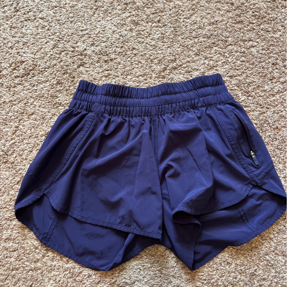 Tracker Shorts